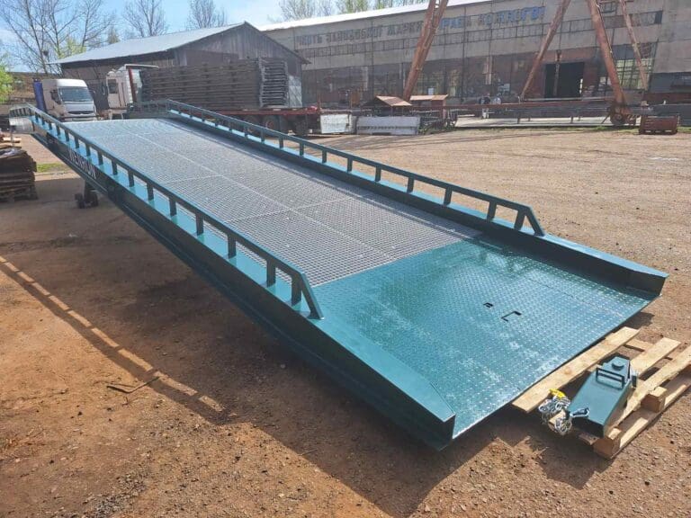 Мобільна гідравлічна рампа