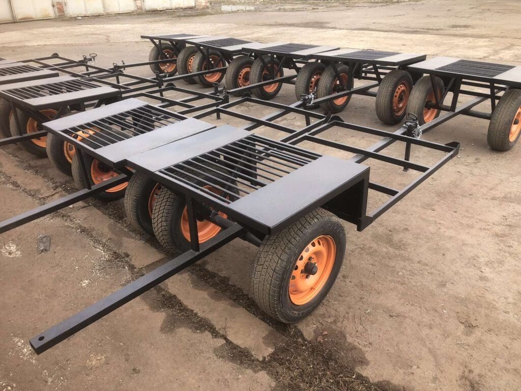 Купити Прицеп-платформи, причепи від виробника. Виробництво причепів.